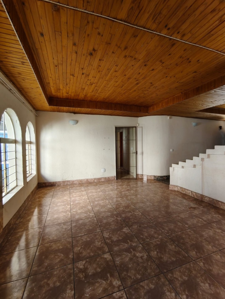 4 Bedroom Property for Sale in Vaalpark Free State